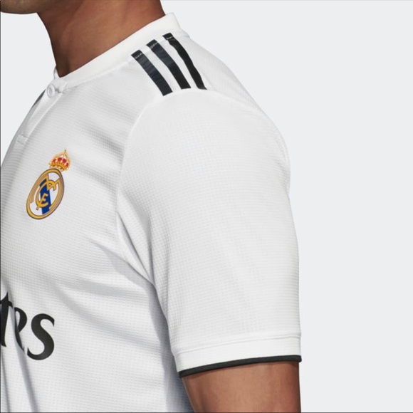 Adidas REAL MADRID HOME AUTHENTIC JERSEY CG0561 - Picture 5 of 8